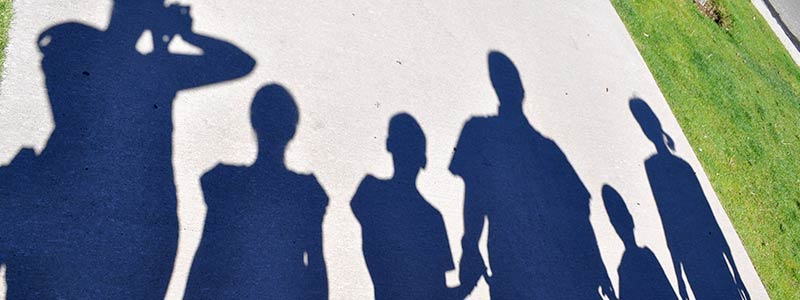 post-head_family_shadows