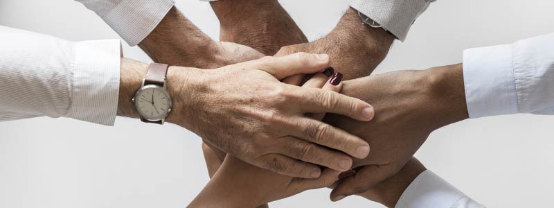 post-headers_staff_hands