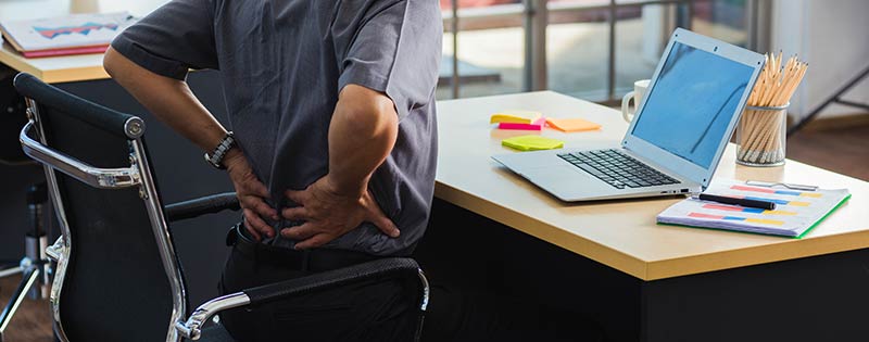 post-headers_back_pain_office_desk